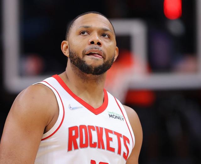 星空app-尼克斯有意交易戈登补强后场 沃克或将被买断离开