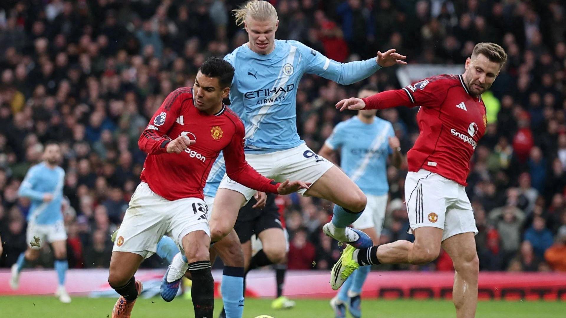 星空官方网站-卡塞米罗为何离开曼联？他不是水货，但红魔已经负担不起他